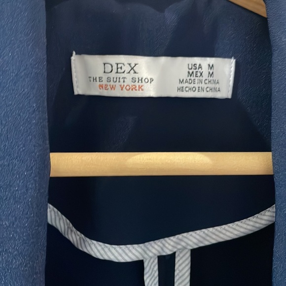 SOLD Lightweight navy blue blazer - Picture 2 of 6